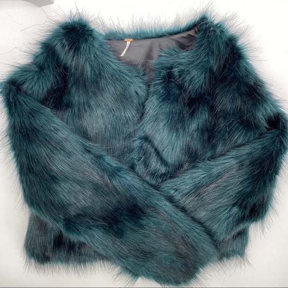 Free People green faux fur crop jacket S/P - Picture 15 of 16